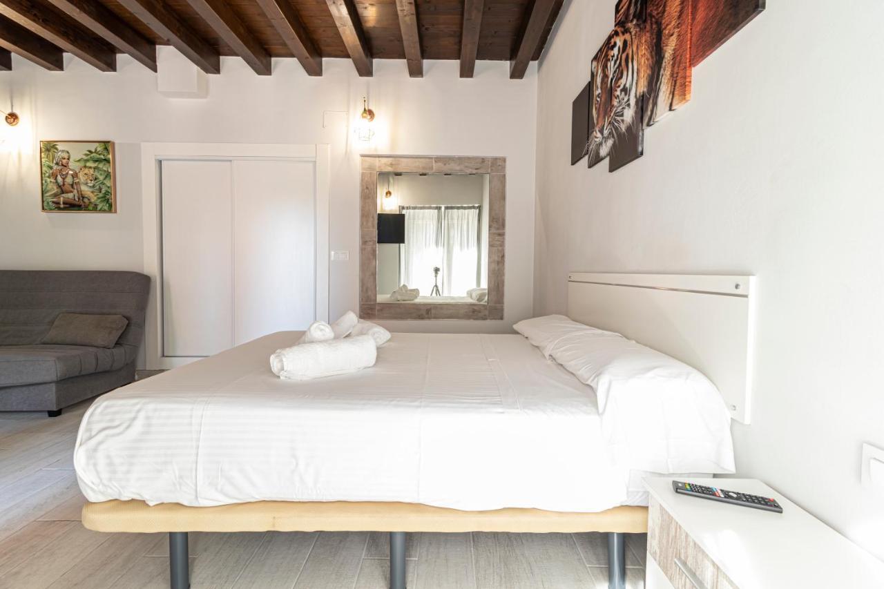 Allo Apartments Plateros Centro Jacuzzi Comunitario Jerez de la Frontera Bagian luar foto